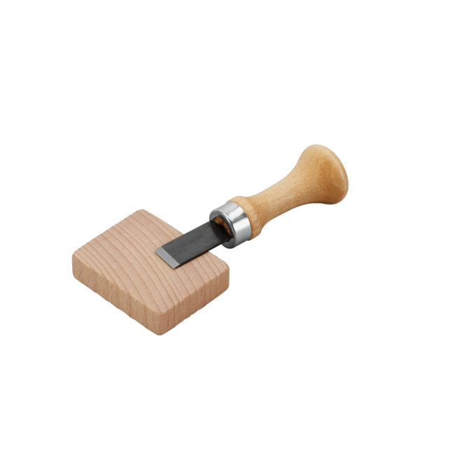 Accessorio per tagliare le asole con base di legno