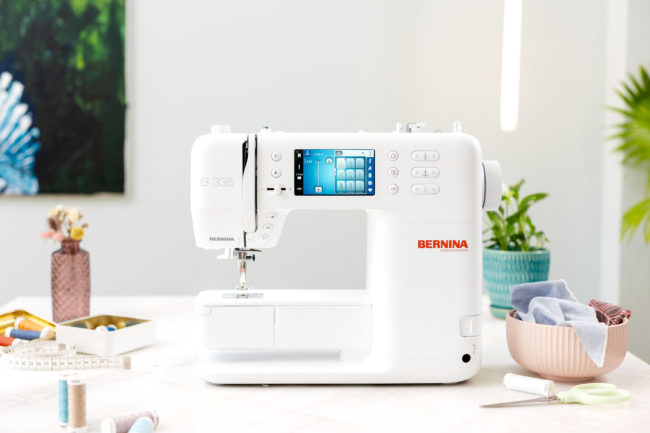 Nuova Bernina 335 - immagine 3
